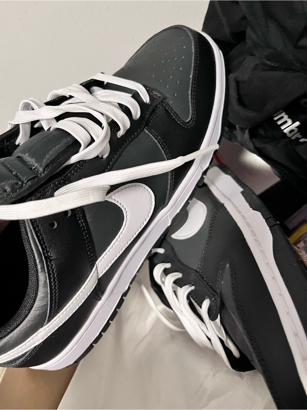 Nike nwt nib reverse panda dunk shoes size 11 black white off ss25 sneakers new
